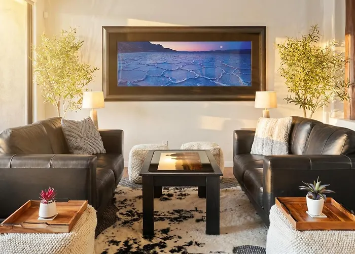 Desert Oasis Pool, Golf, Games Mountain Views Villa New River