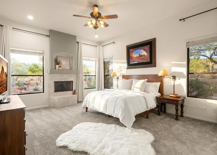 Villa Desert Oasis Pool, Golf, Games Mountain Views