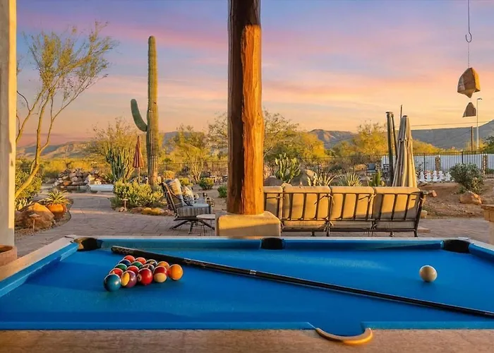 Desert Oasis Pool, Golf, Games Mountain Views * New River