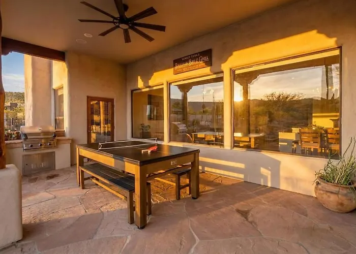 Desert Oasis Pool, Golf, Games Mountain Views Villa